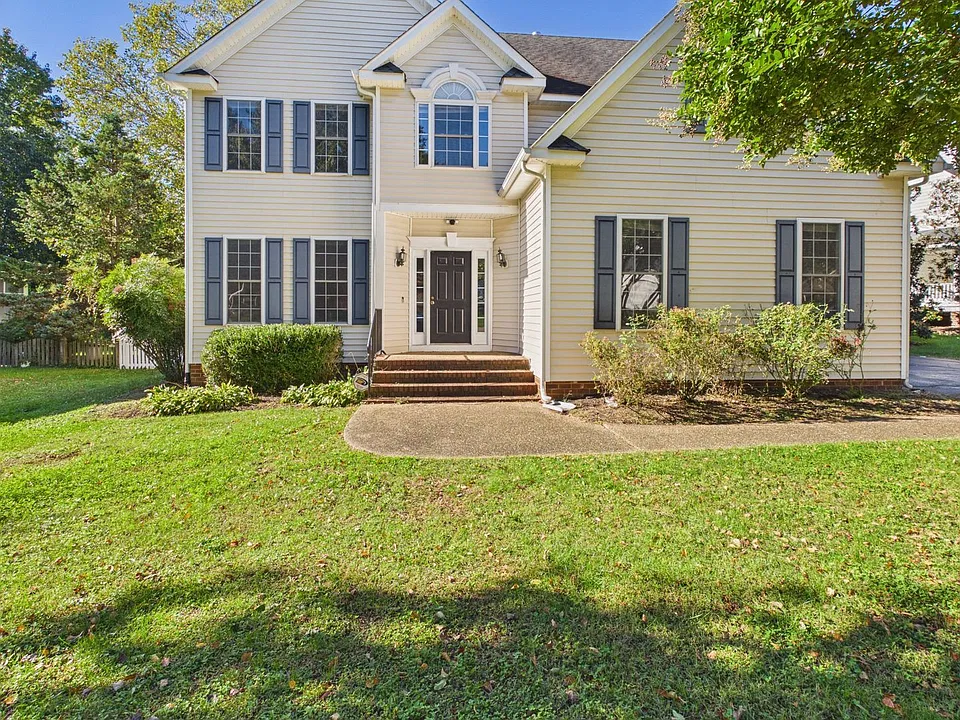 3309 White Chimneys Ct