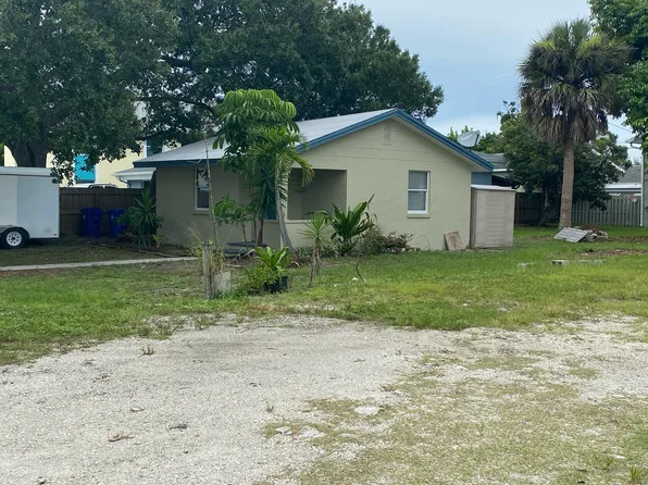 1120 7th Ct, Vero Beach, FL 32960