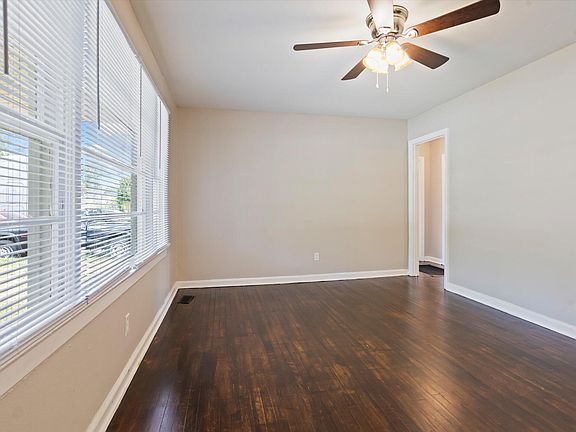 5th image of 2562 Ivey Road