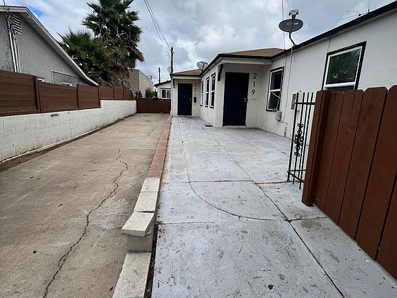 2nd image of 219 W Plaza Blvd