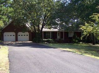 2740 Pleasant View Rd, Russellville, AR 72802