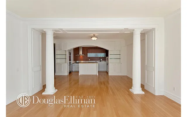 Rented by Douglas Elliman | media 36