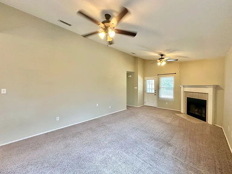 1308 Saddle Dr — Photo 5