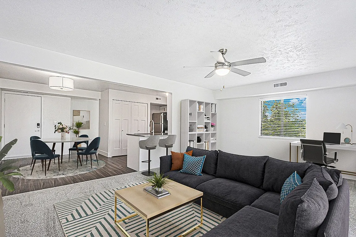 Byron Lakes Apartments — Photo 1