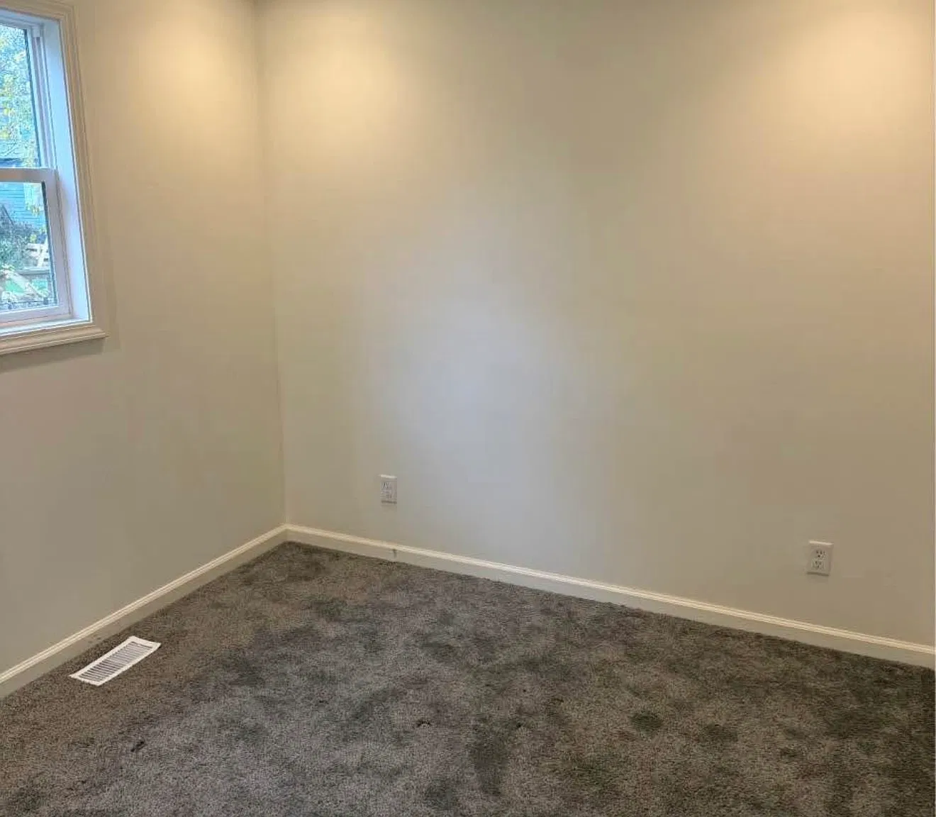 2 bed, 440 sqft, $850 — Photo 4