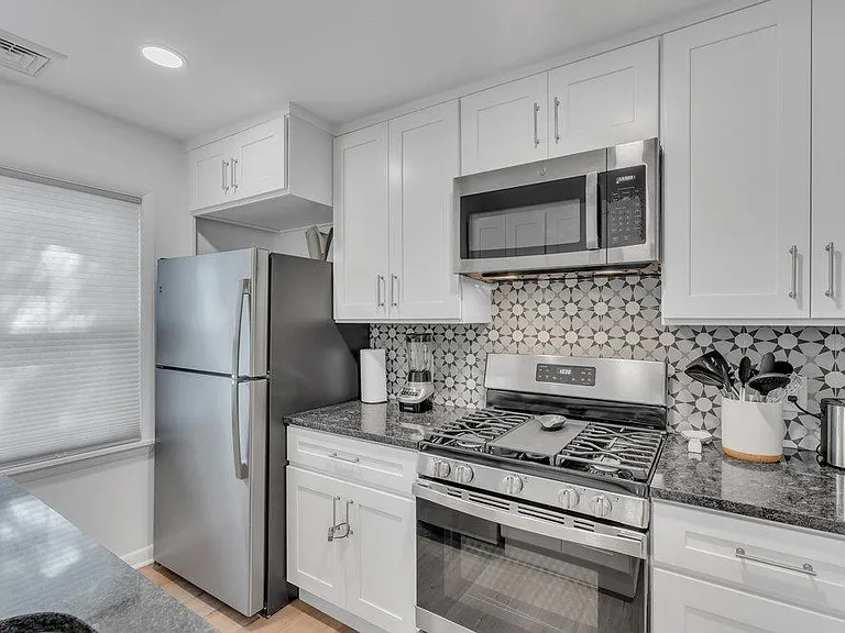 506 Brinley Ave #5 — Photo 3