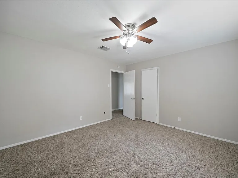 643 Ames St — Photo 31
