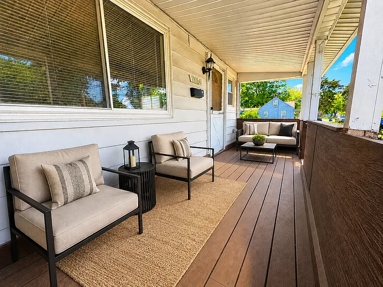 11060 Paige Ave — Photo 3