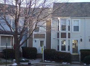 11927 Redtree Way, Reston, VA 20194