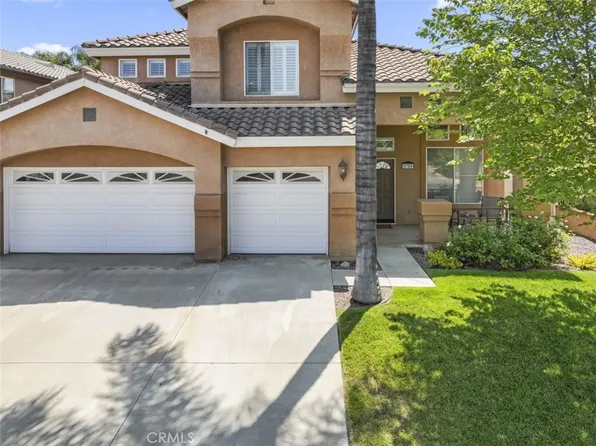8750 Briarcliff Ln, Riverside, CA 92508