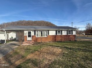 412 S Main St, Elizabethton, TN 37643