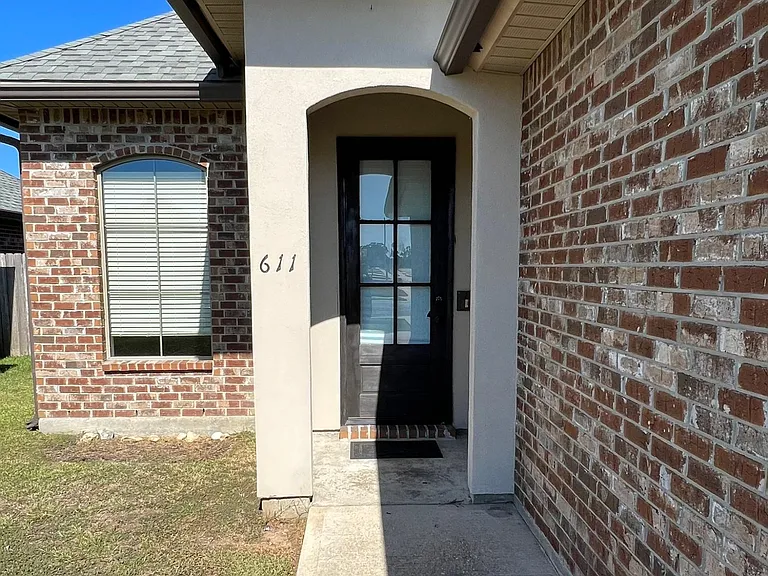 611 Rolling Mill Ln — Photo 2
