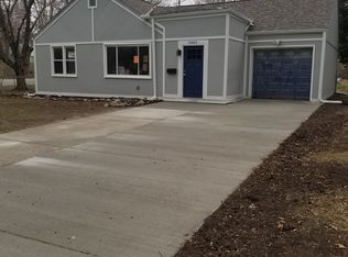 5440 Nall Ave, Roeland Park, KS 66202