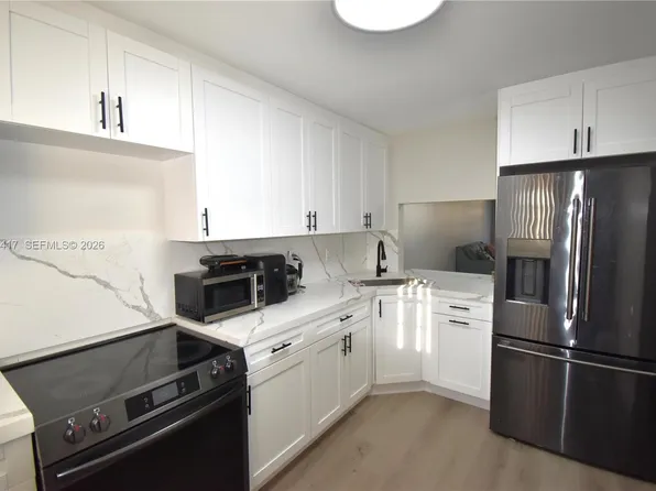 7500 NW 17th St APT 102, Plantation, FL 33313