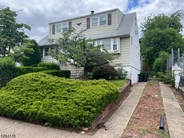 299 Dakota, Paterson City, NJ 07503