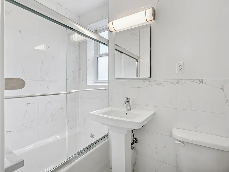 1540 Pelham Pkwy S #1J — Photo 8