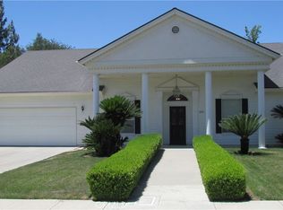 325 N Oak Dr, Reedley, CA 93654