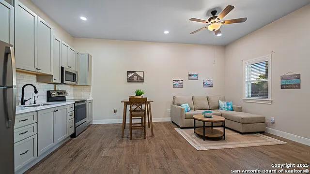 1017 Stradina — Photo 31