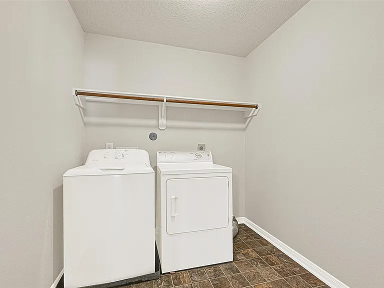 3219 Zephyr Glen Way — Photo 22