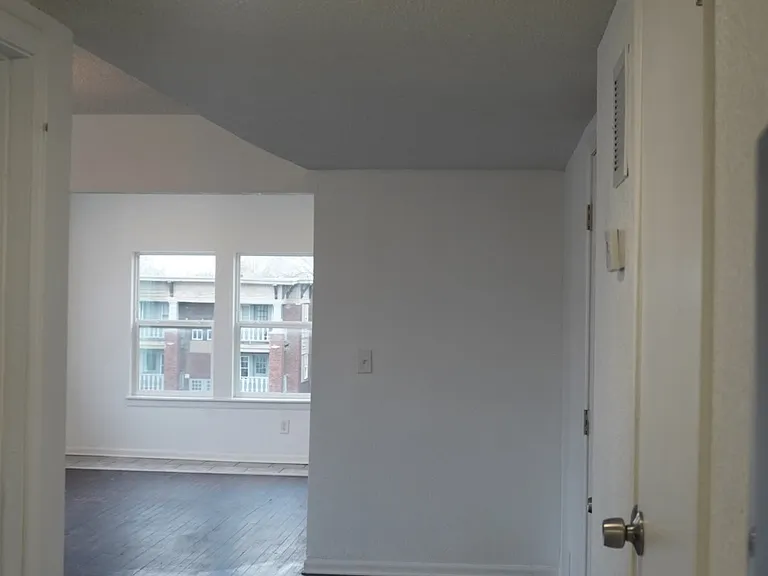 2704-2706 Benton Blvd #3N — Photo 16