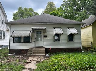 804 S 12th St, Springfield, IL 62703