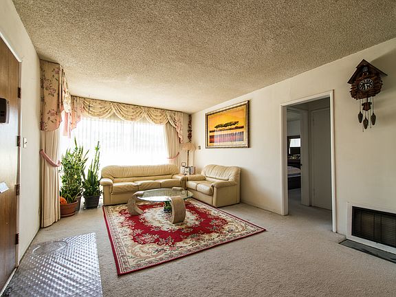 3rd image of 12222 Felton Ave
