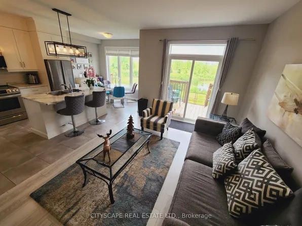27 Lamb Cres, Thorold, ON L2V 0G8