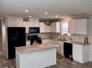 128 W 8th St, Coal Valley, IL