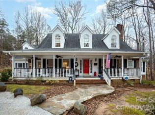 2222 Sunset Cir, Fort Mill, SC 29715