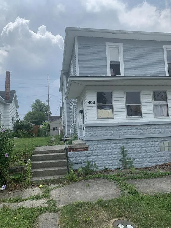 408 E North — Photo 1