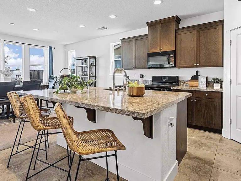 17950 Kerry Ct — Photo 7