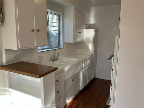 4th image of 842 Westbourne Dr #6