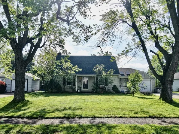 328 Grandview Ave NW, Canton, OH 44708