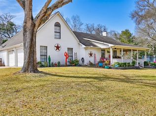 540 Hickory Creek Rd, Bellville, TX 77418