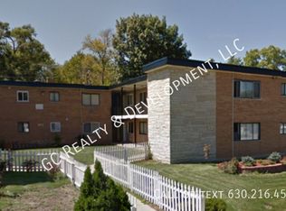 350 Wilson Ave APT C, West Chicago, IL 60185