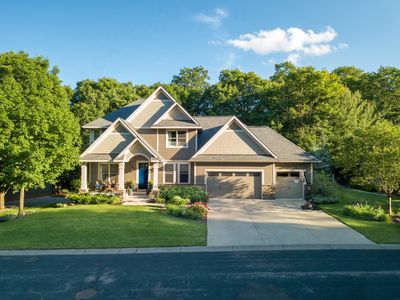 549 Big Woods Blvd, Chanhassen, MN, 55317