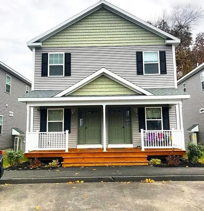 4 bed, 1986 sqft, $1,700 — Photo 1