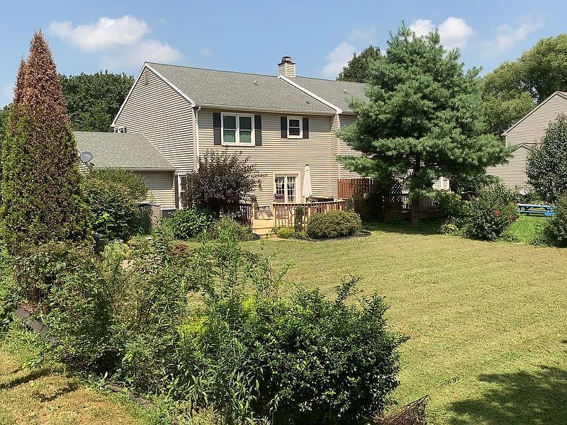 2nd image of 2807 Ironville Pike
