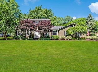 10248 Cherry Hill Dr, Painesville, OH 44077