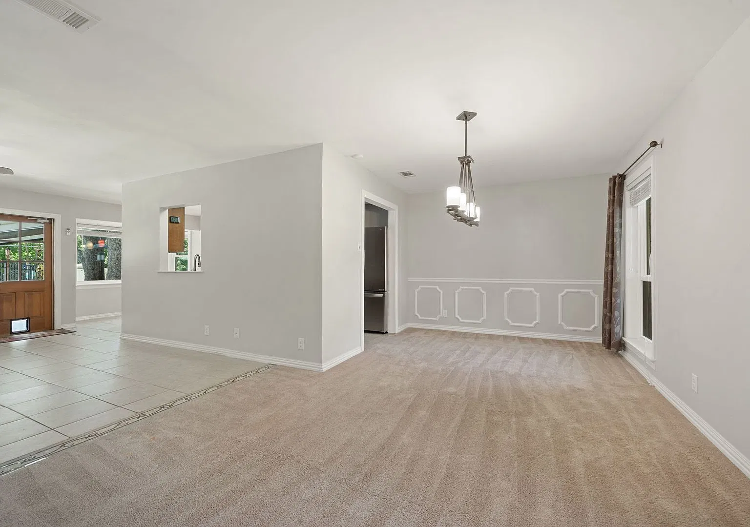 638 Rocklyn Dr. Wincrest — Photo 2