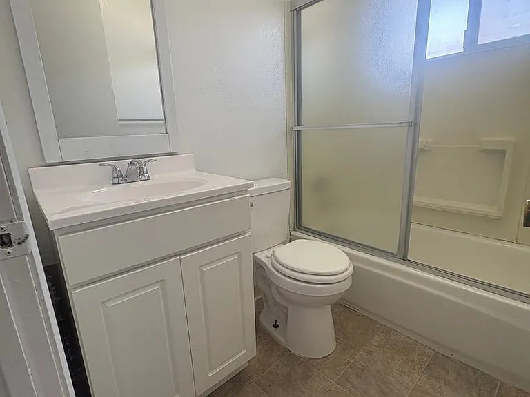 1590 Alfred Way — Photo 32
