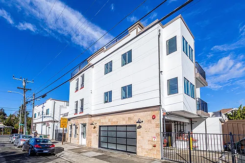 2706 School St #10 Photo 1