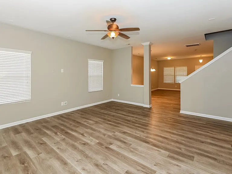 3343 Saddlebrook Dr — Photo 7