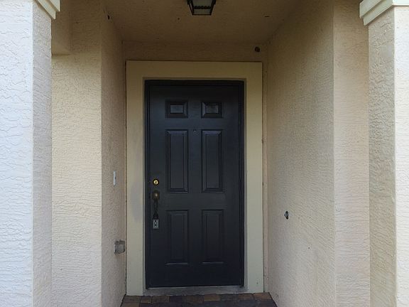 2nd image of 4618 56th Ln