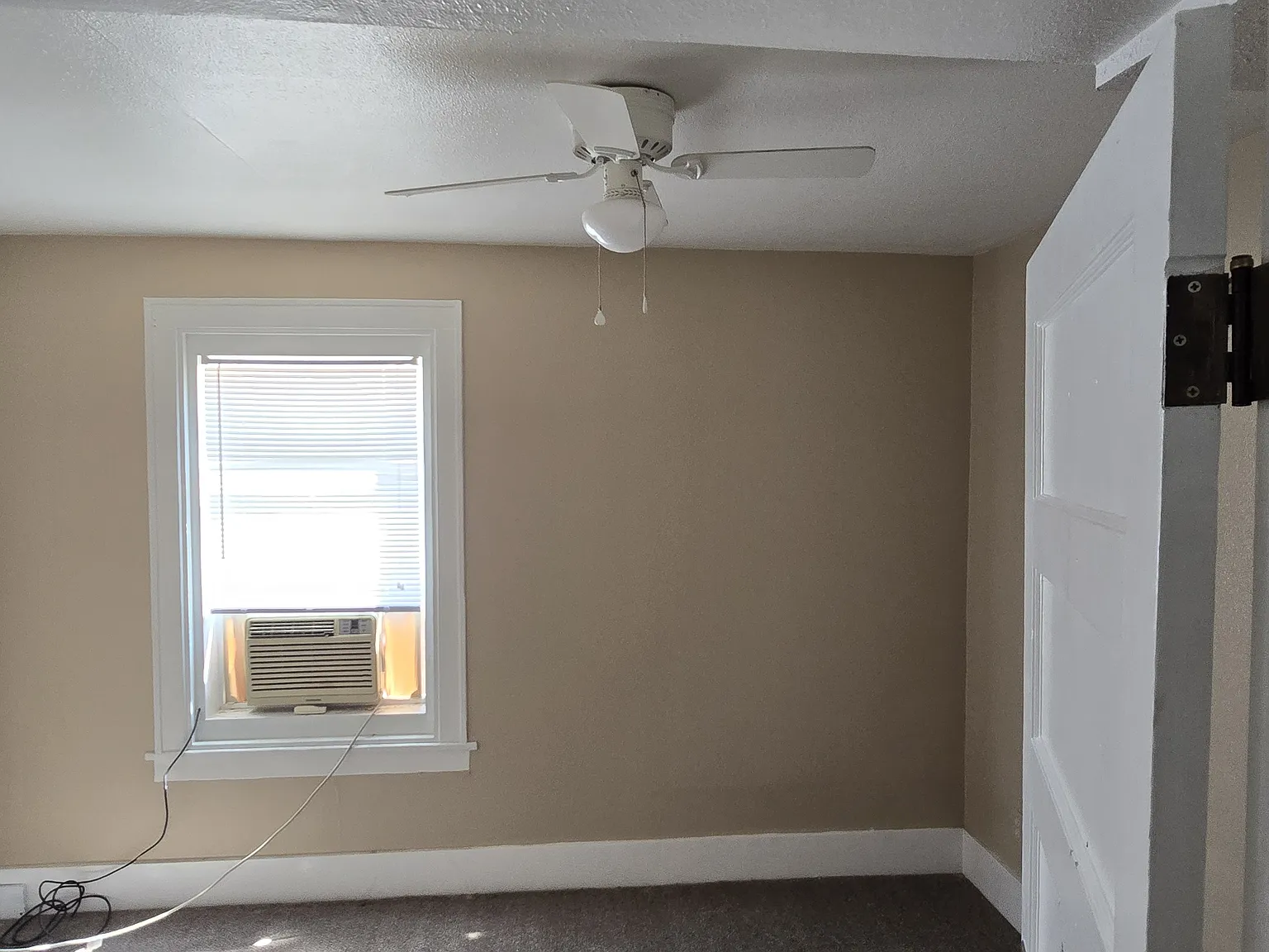E 6th St, Pueblo — Photo 3