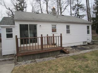 2400 Hall Rd, Elma, NY 14059