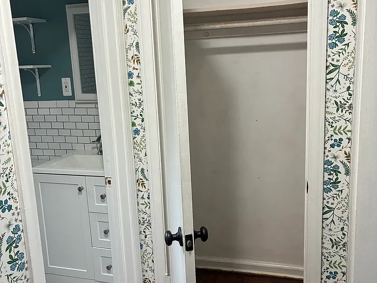 2331 Rowland Ave — Photo 11