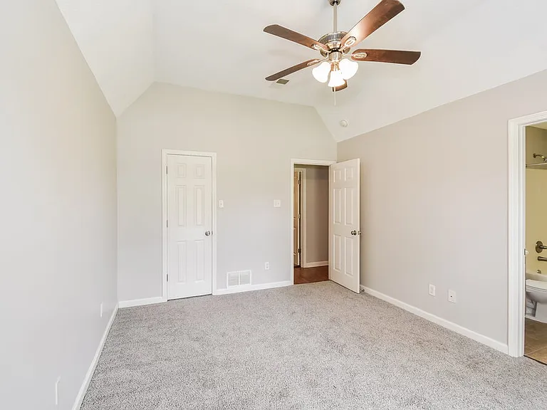 9296 Brooks Dr — Photo 11