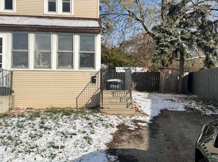 1102 Central St #A, Oshkosh, WI 54901