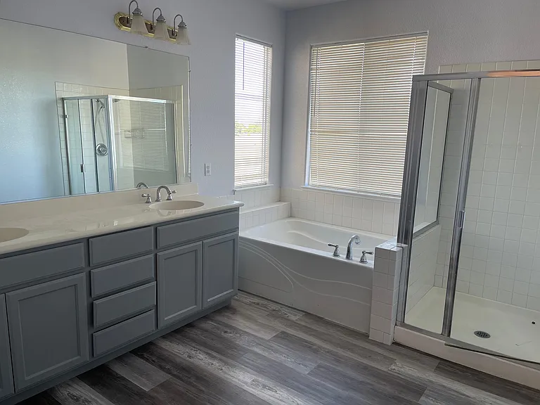 850 Saffron Dr — Photo 12
